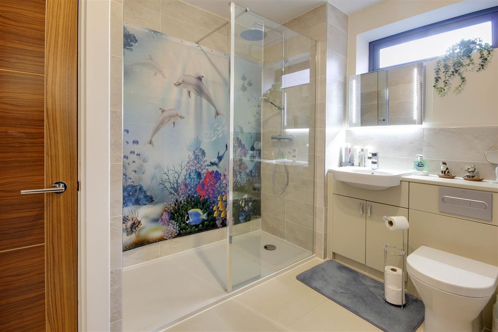 Additional image 10 of 2 bed flat for saleStapleton Court, Waller Grove, Swanland HU14