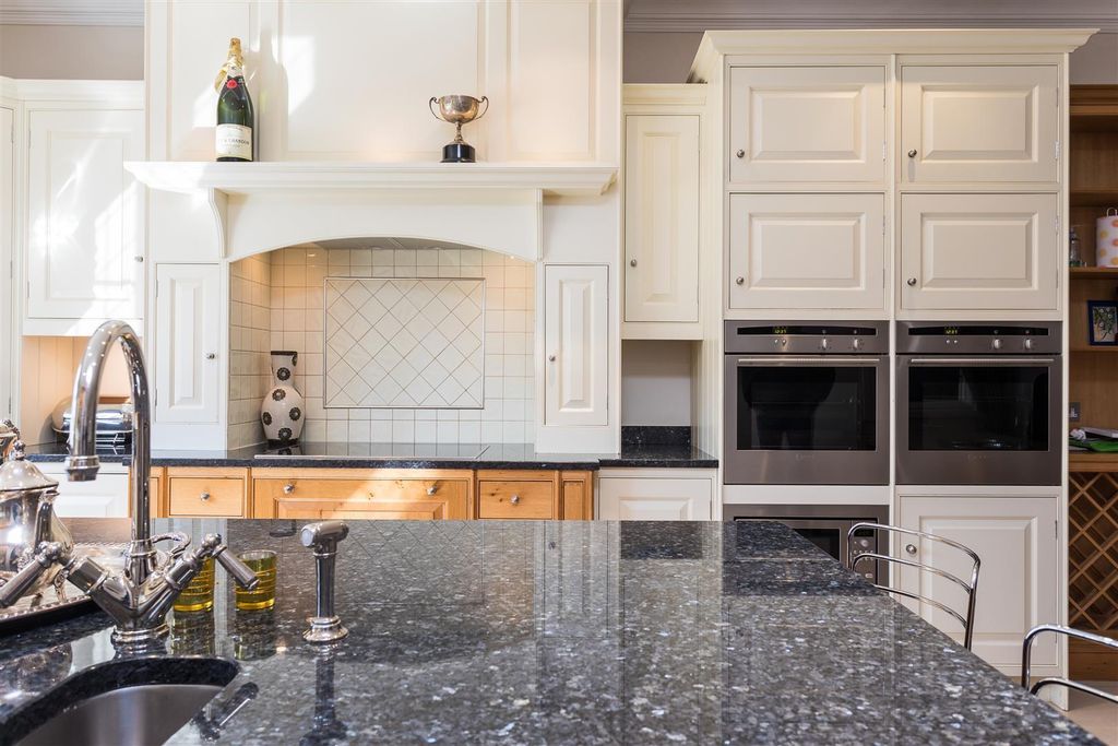 Additional image 12 of 5 bed detached house for saleTheobald Road, Bowdon WA14