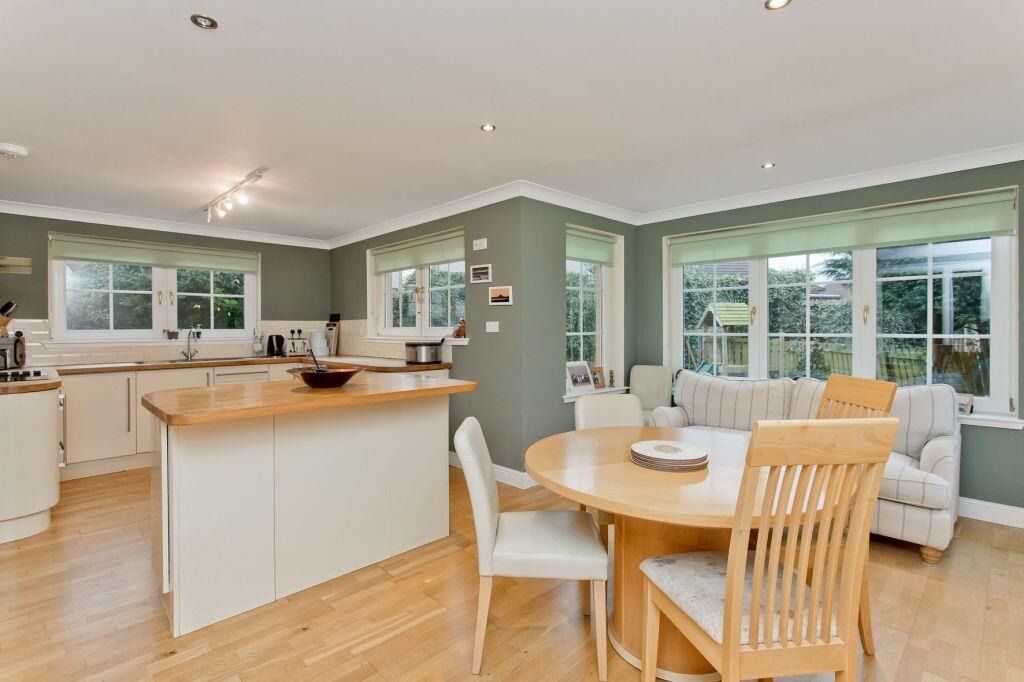 6 bed detached house for saleBraeburn, 69 Dirleton Avenue, North Berwick EH39 photo 2