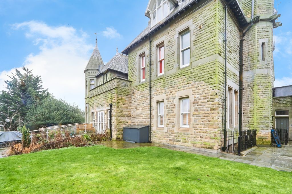 Additional image 23 of 3 bed flat for saleSpenfield Court, Leeds LS16