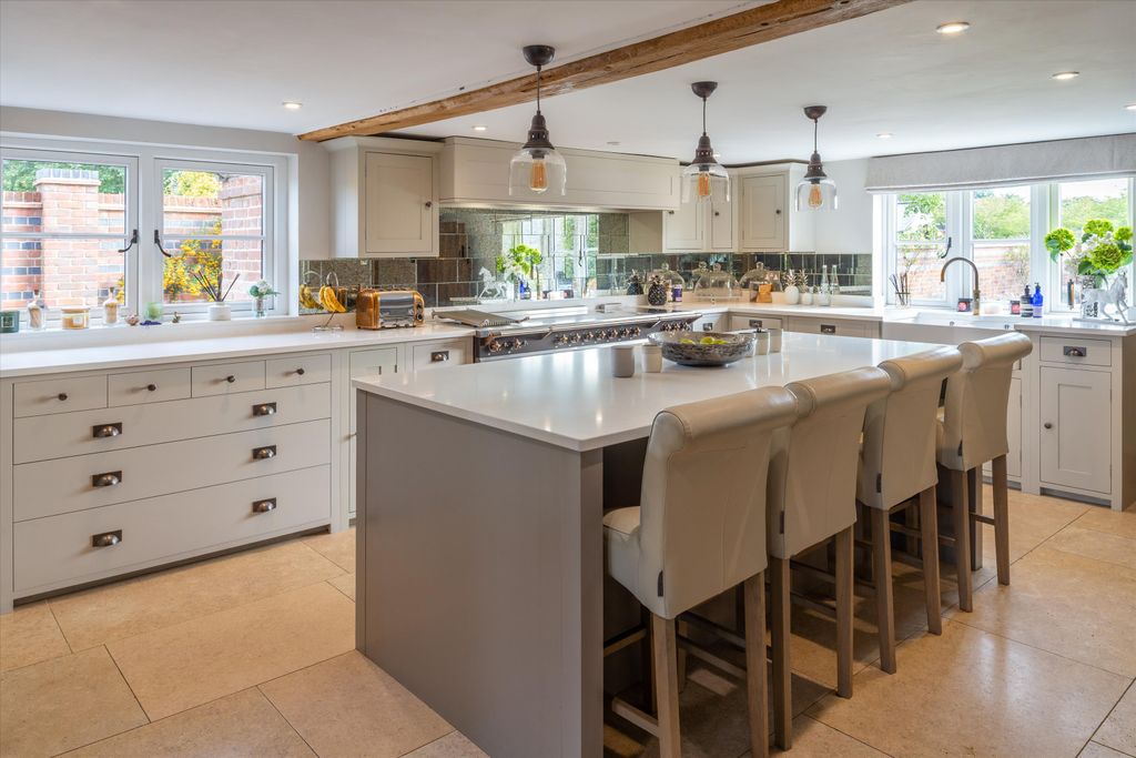 Additional image 2 of 4 bed detached house for saleHeadley, Thatcham, Hampshire RG19