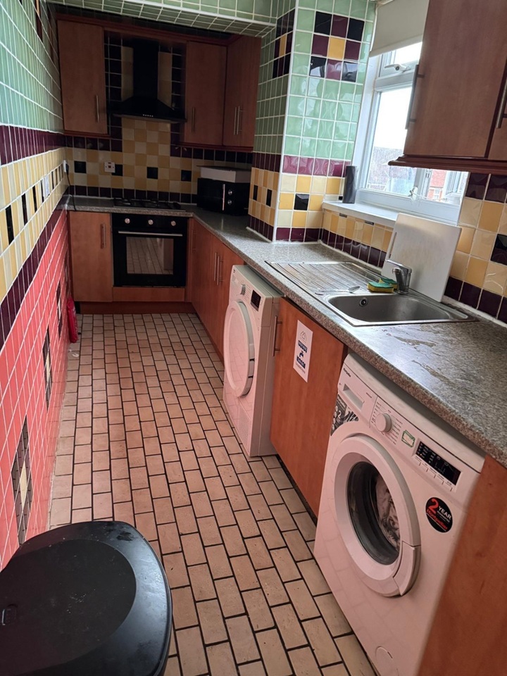 Additional image 4 of Room in a Shared Flat, Glebe Farm Road, B33, N1 7GU