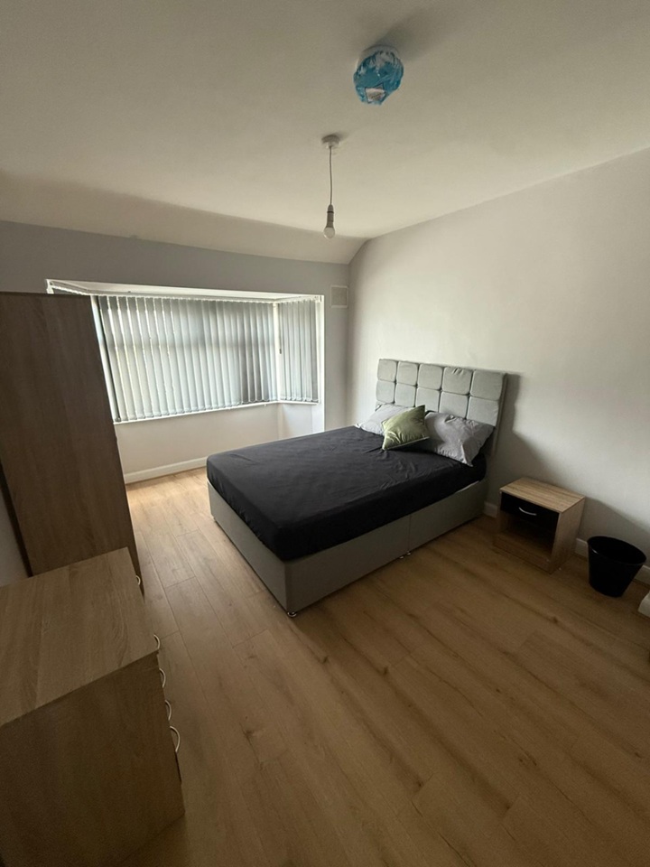 Room in a Shared House, Glendower Road, B42, N1 7GU