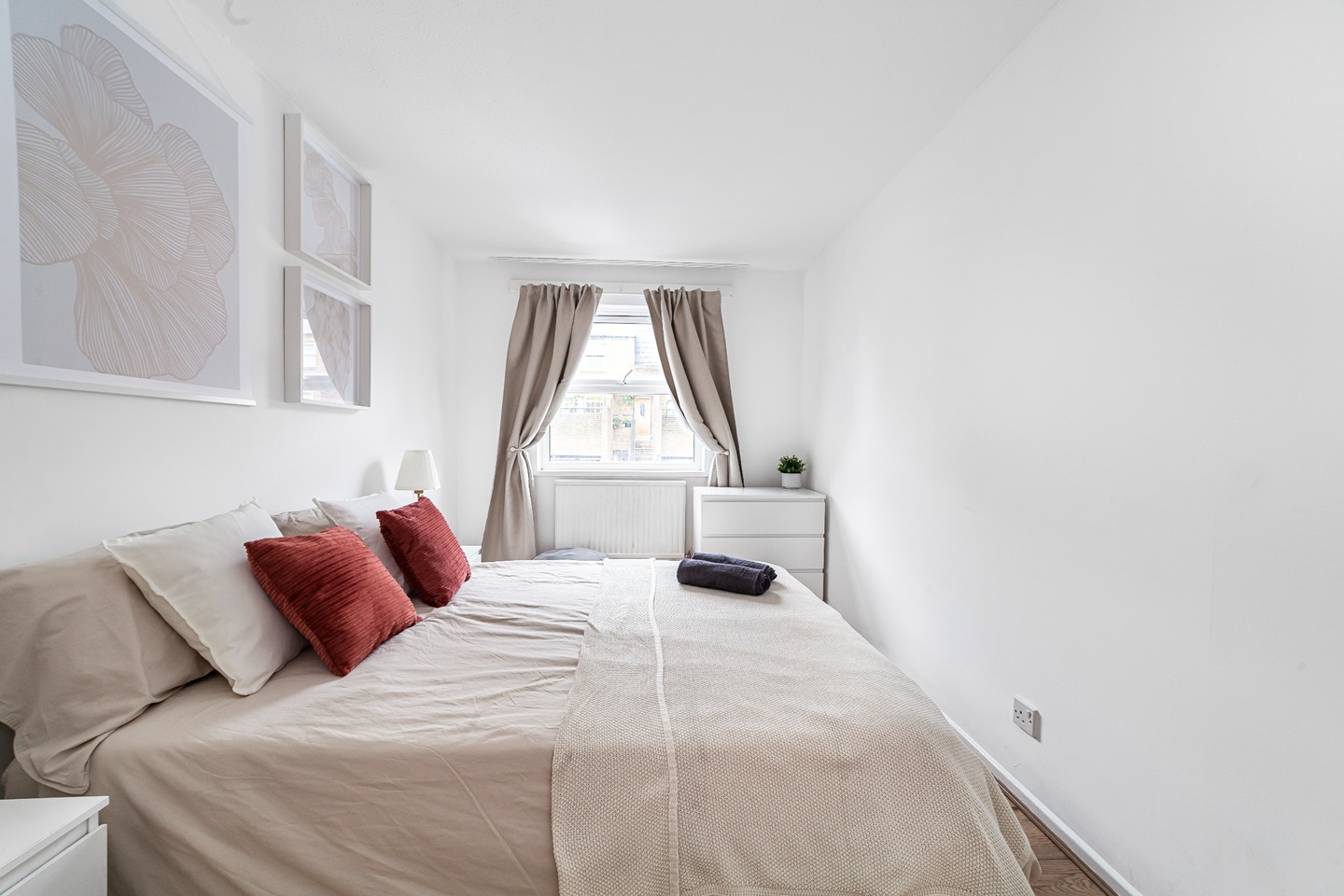 Additional image 3 of 3 Bed Terraced House, Pownall Road, E8, N1 7GU