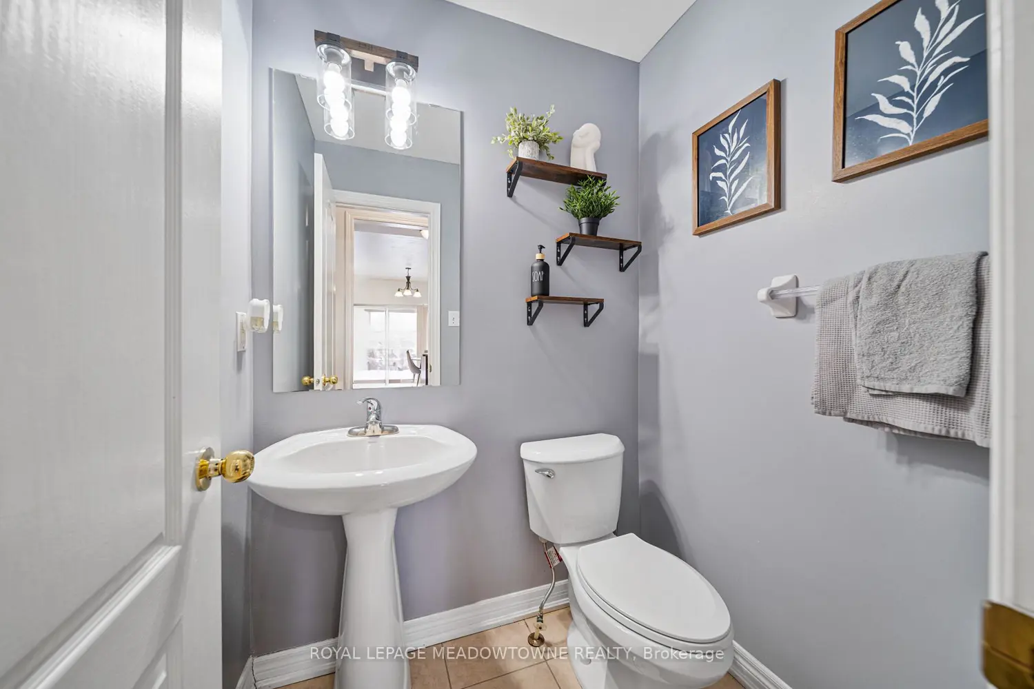 Additional image 15 of 15 New Hampshire Court