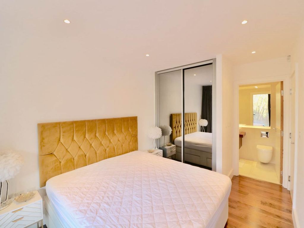 Additional image 10 of 2 bed flat for saleThe Oak Building, Kingfisher Way CB2