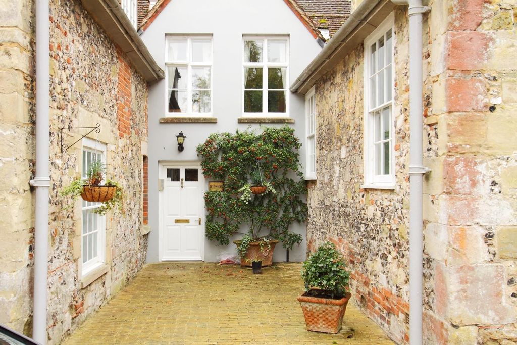 Additional image 16 of 2 bed flat for saleThe Close, Salisbury SP1