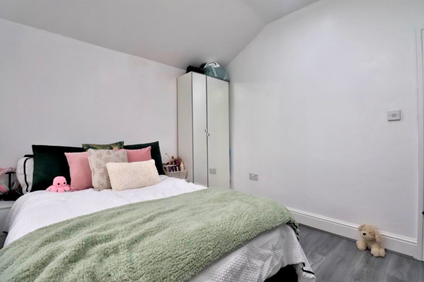 Room in a Shared House, Leslie Road, B16, N1 7GU