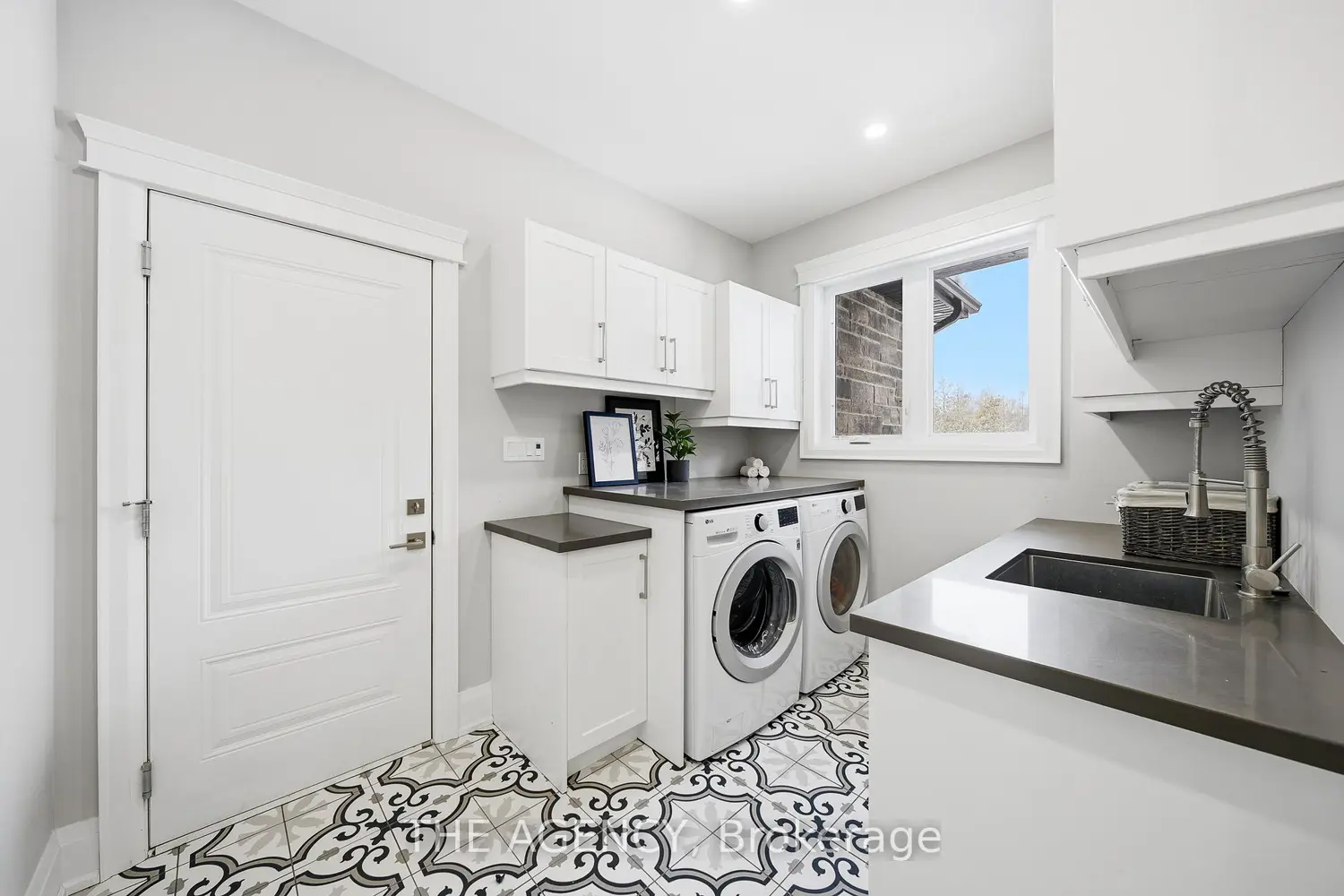 Additional image 15 of 75 Robinson Road