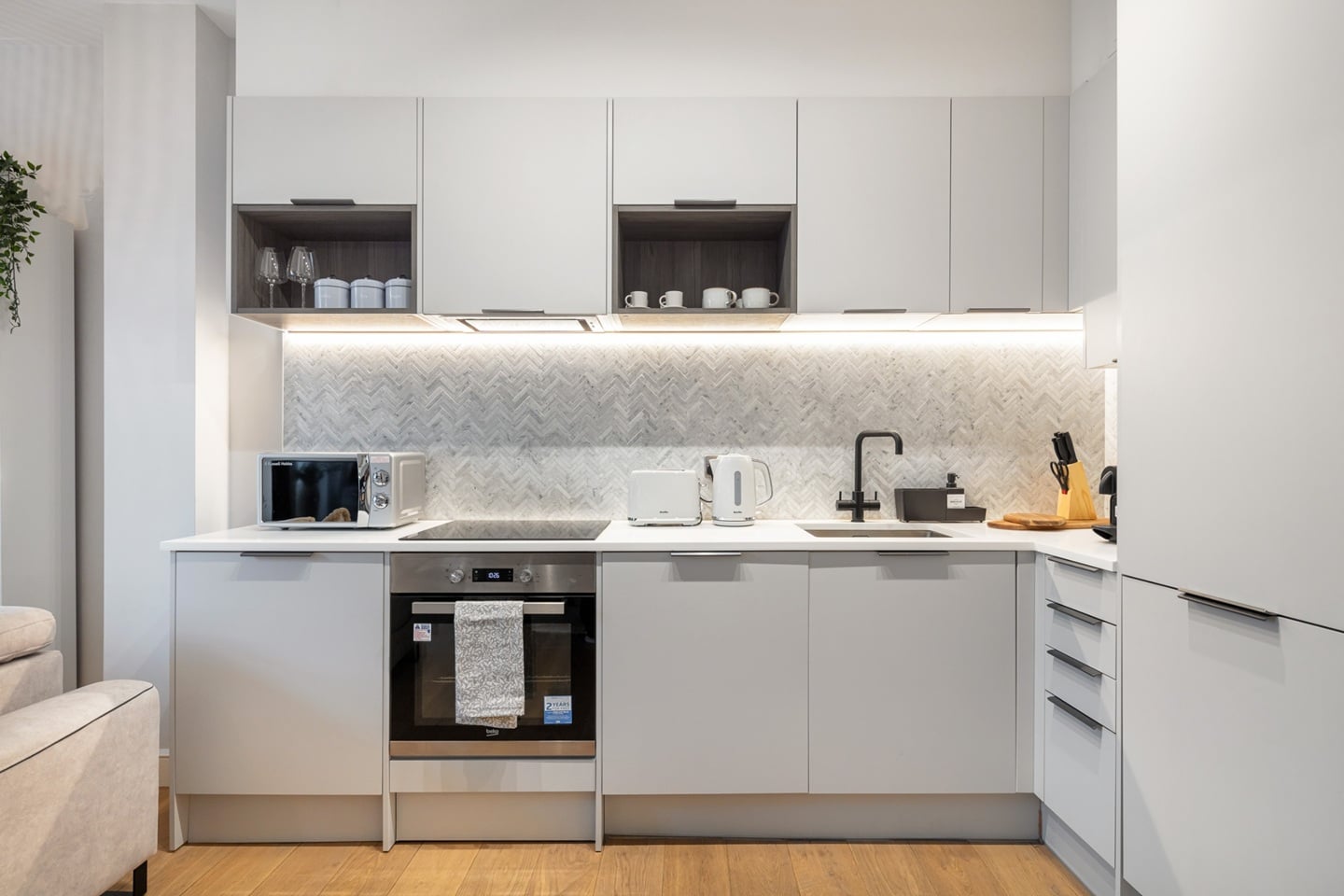 Additional image 3 of 1 Bed Flat, Westbourne Grove, W11, N1 7GU