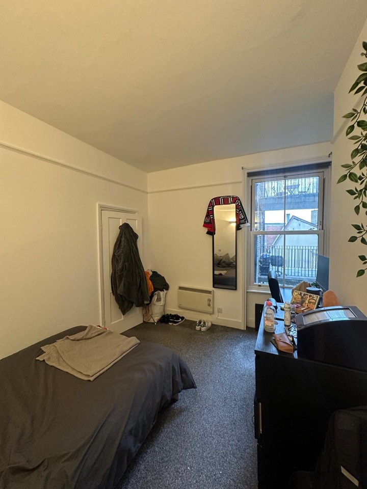 Additional image 3 of 2 Bed Flat, Edgeley Road, SW4, N1 7GU