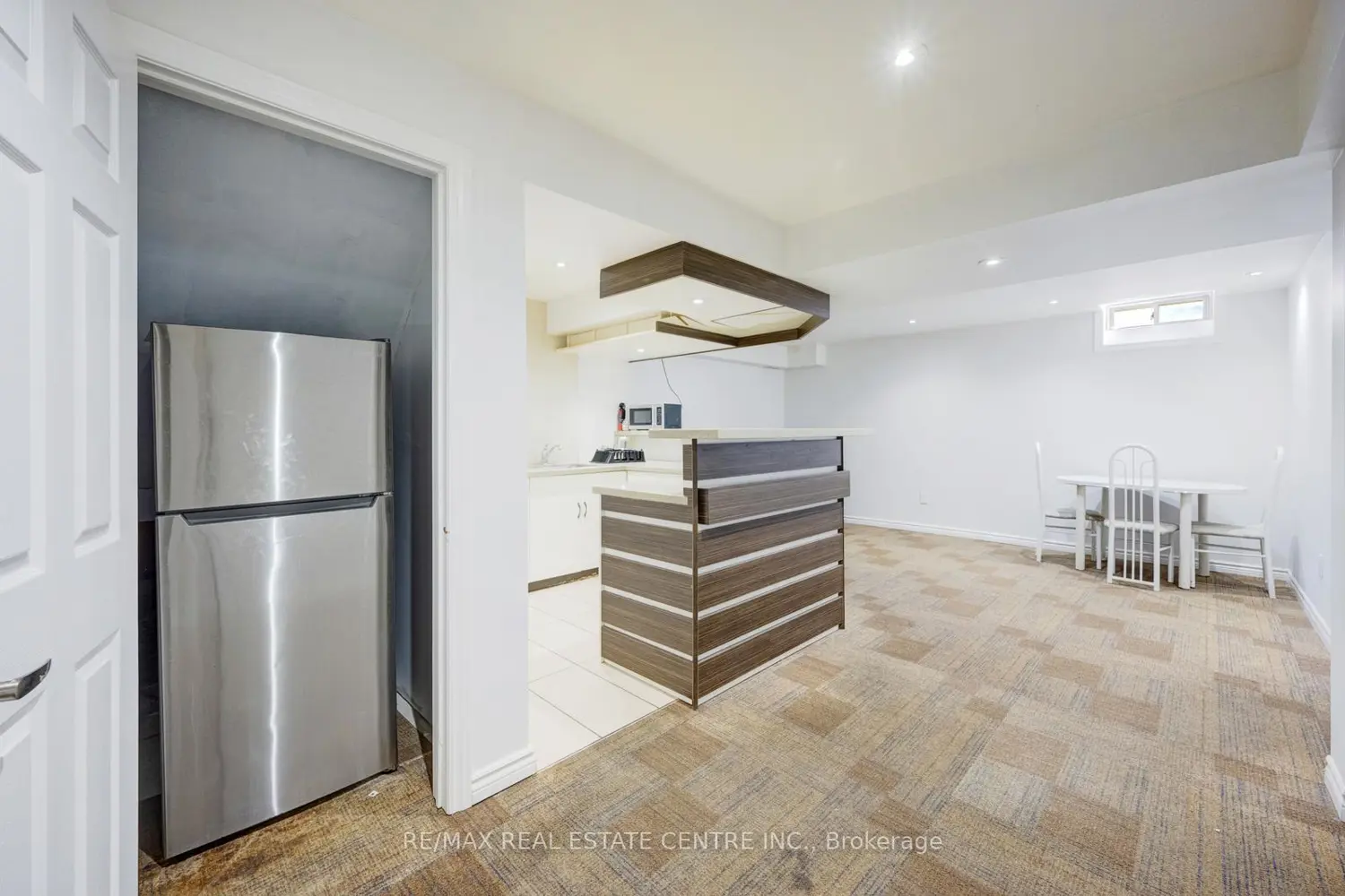 Additional image 19 of 19 Mediterranean Crescent