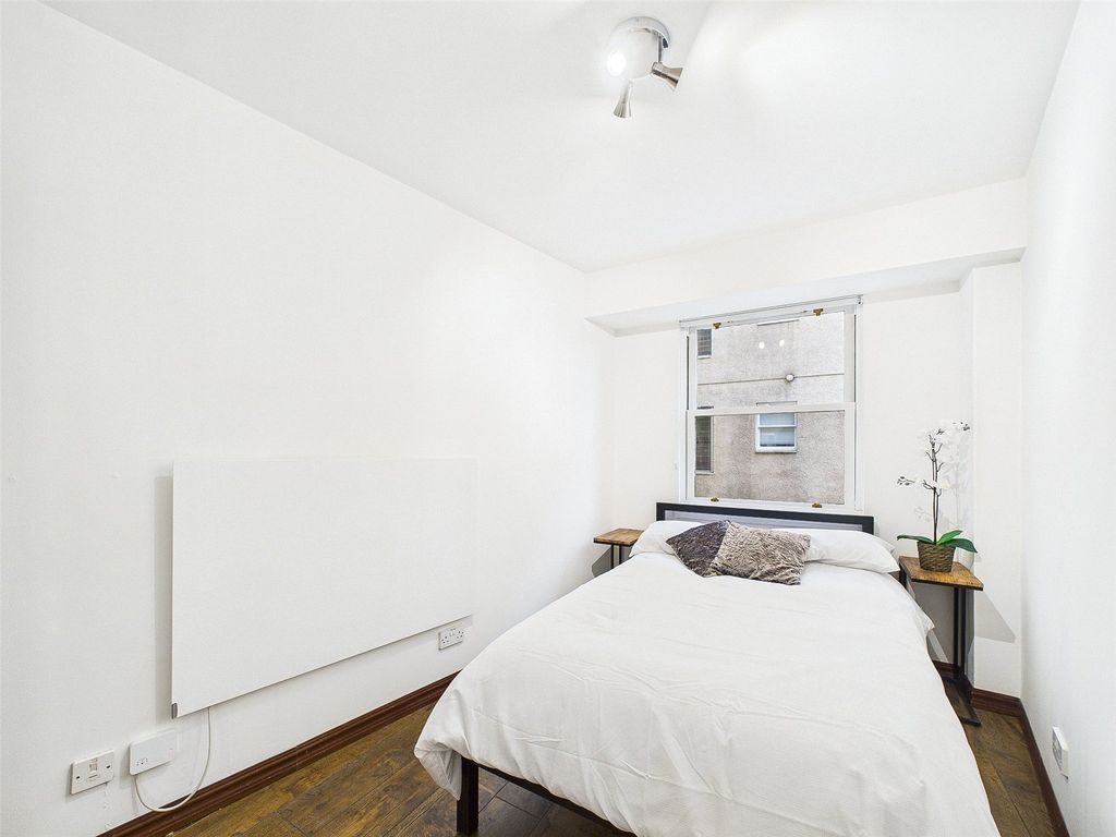 Additional image 13 of 2 bed flat for saleJohns Place, Edinburgh, Midlothian EH6