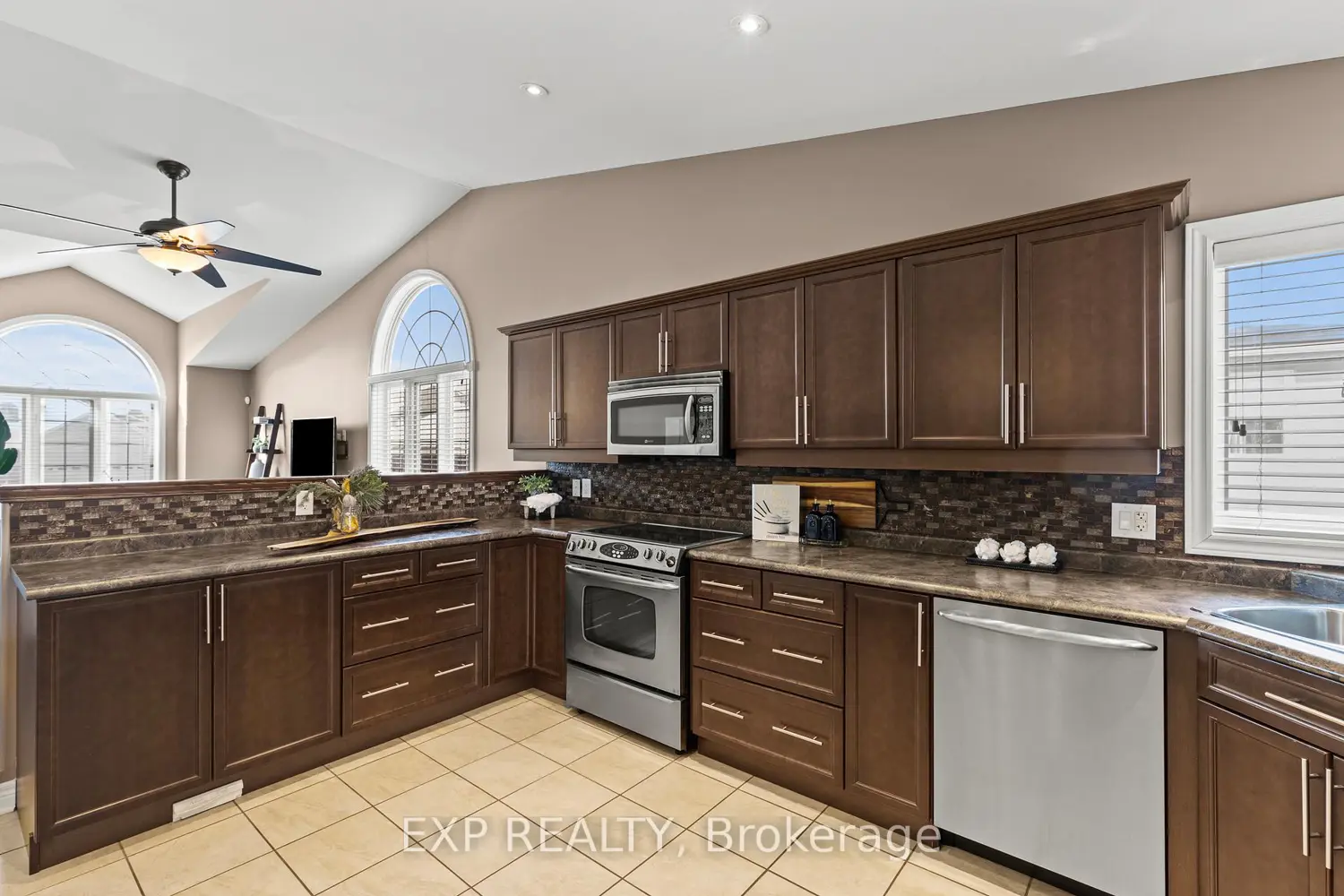 Additional image 8 of 6296 Parkside Road