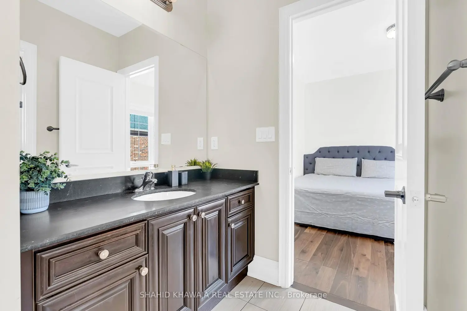 Additional image 13 of 5063 Summersky Court, Mississauga