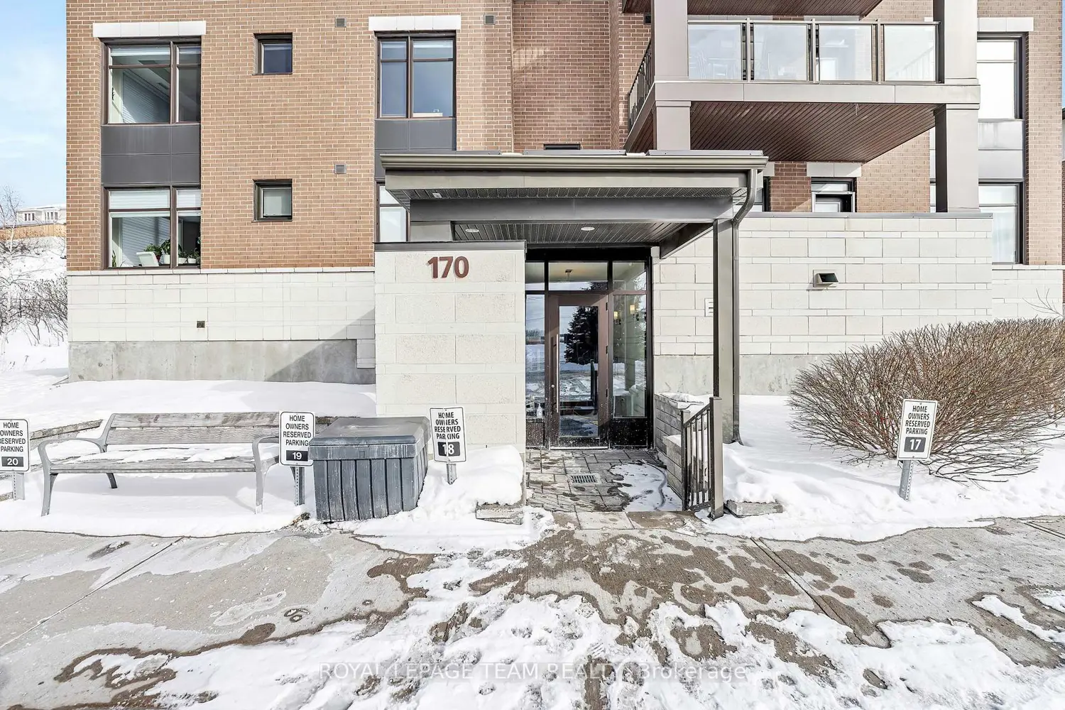 Additional image 4 of 170 Guelph Private 202