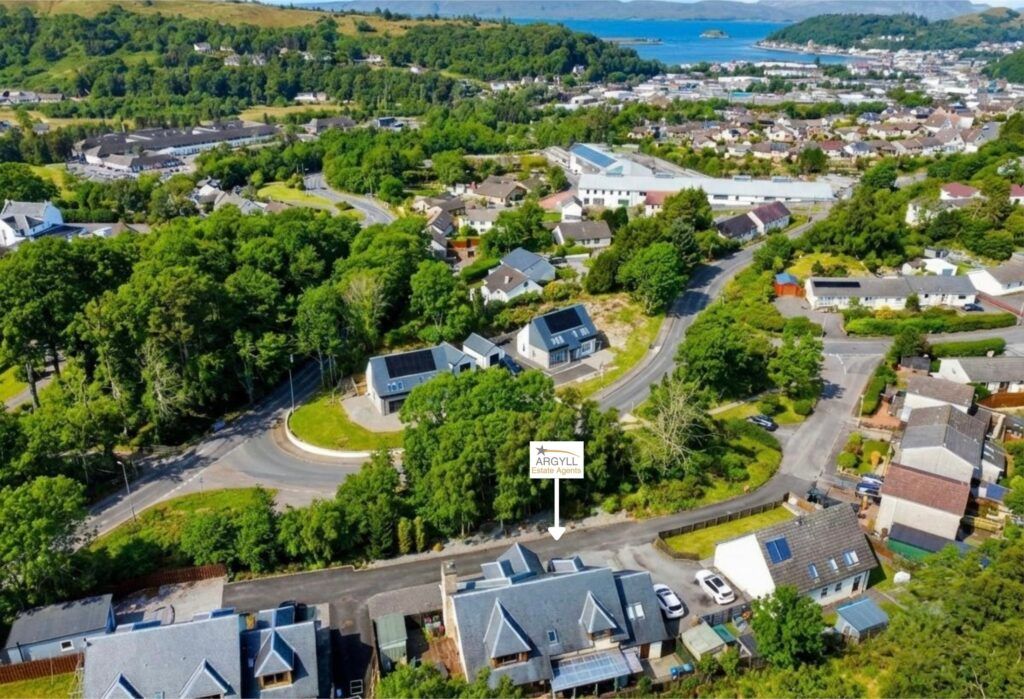 5 bed detached house for saleGleann Nant, 11 Aray Gardens, Oban, Argyll PA34