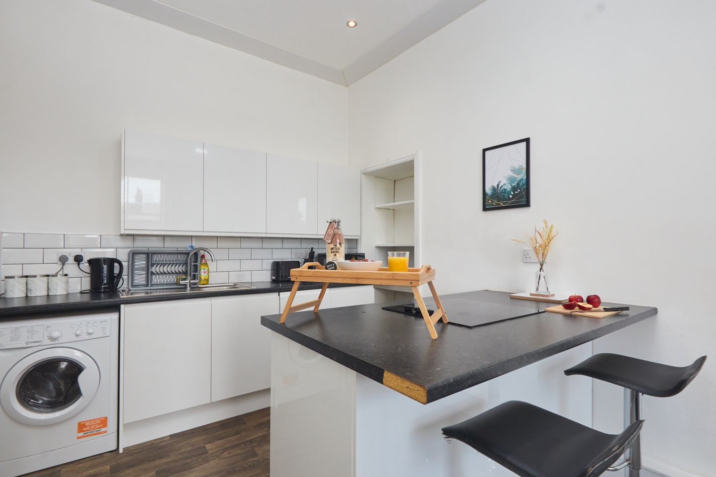 Additional image 5 of 2 Bed Flat, Blenheim Terrace, LS2, N1 7GU