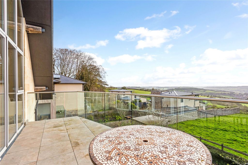 Additional image 2 of 3 bed flat for saleGranville Road, Lansdown BA1