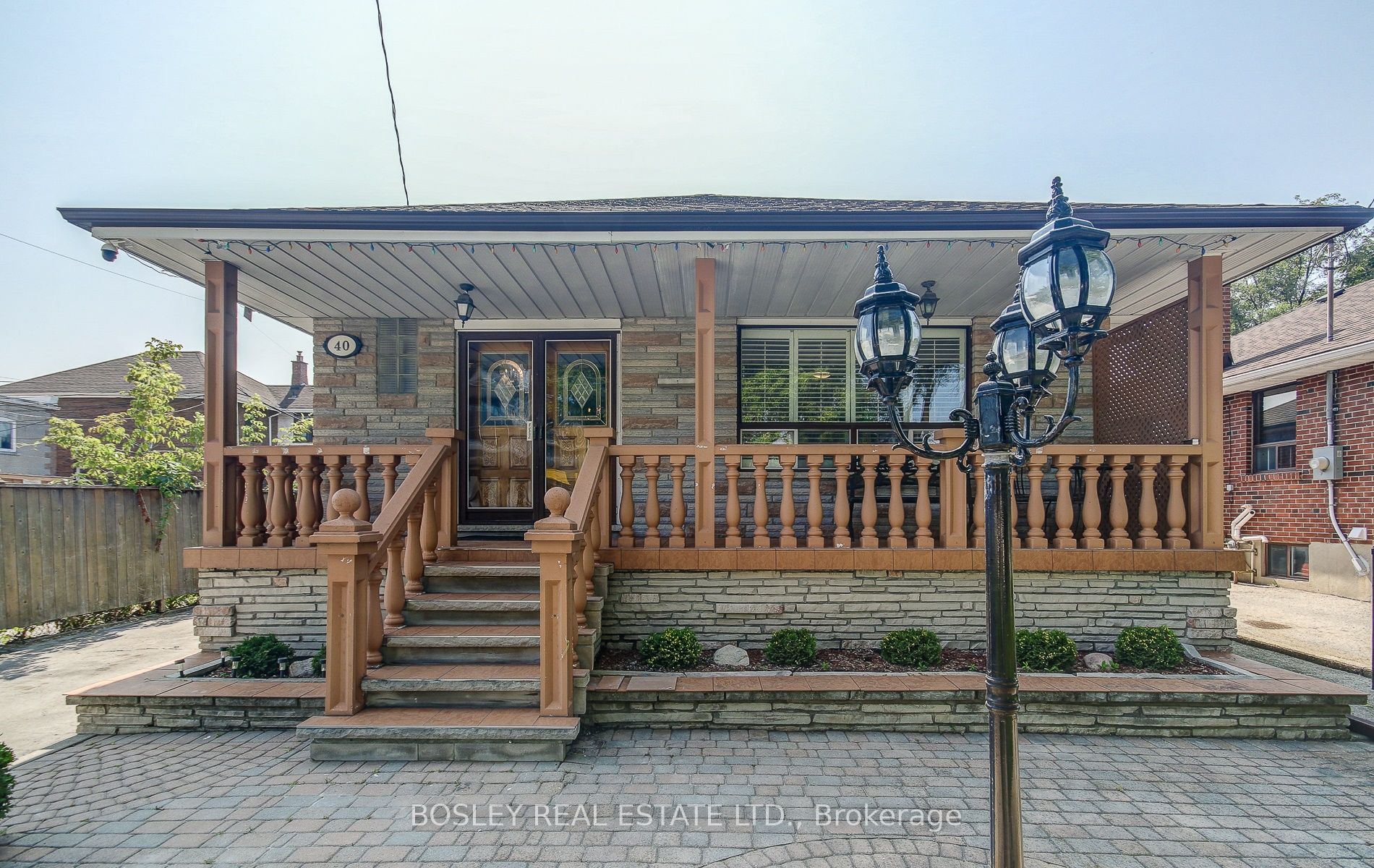 40 Lady Bank Road, Toronto, ON, M8Z 4J6