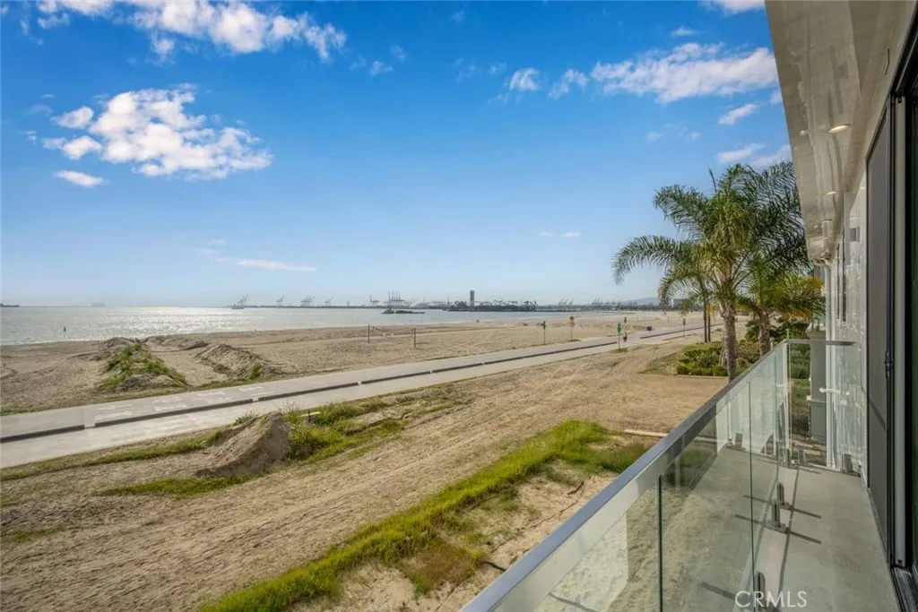 Additional image 47 of 1724 Bluff Pl, Long Beach, CA 90802