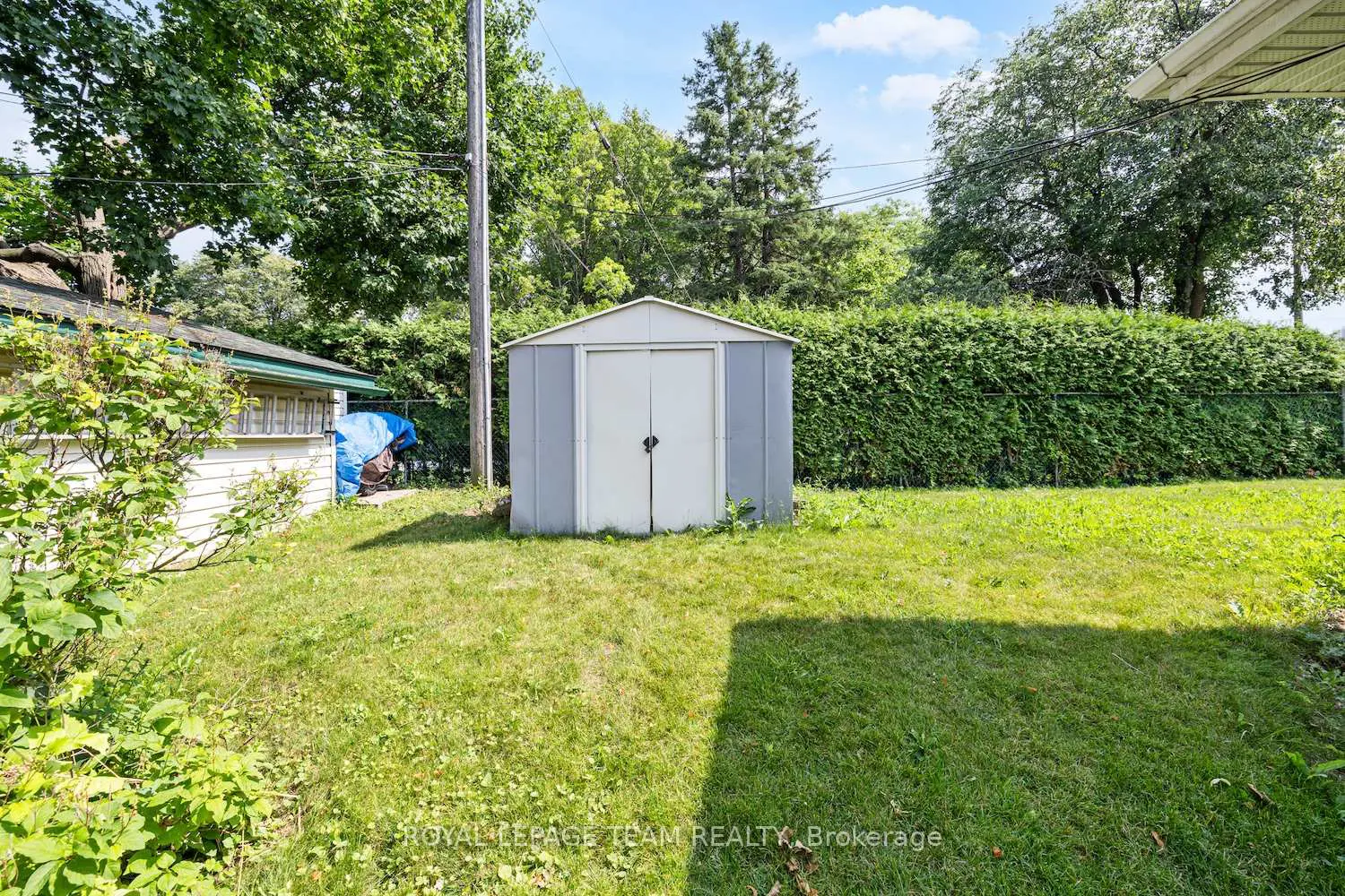 Additional image 10 of 467-469 Braydon Avenue