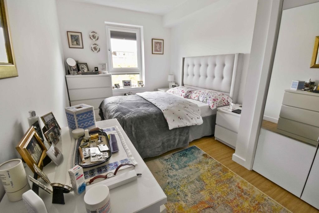 Additional image 5 of 3 bed flat for saleCanal View, Winchburgh EH52