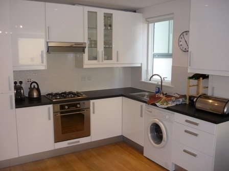 Additional image 3 of 2 Bed Flat, Garfield Mews, SW11, N1 7GU