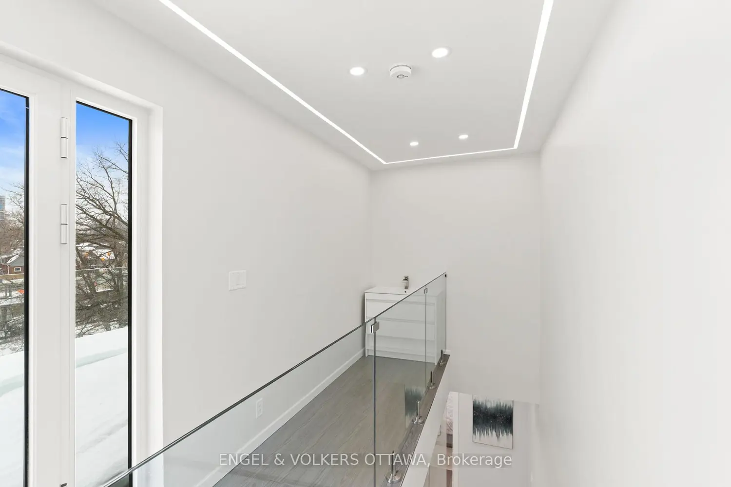 Additional image 7 of 258 Northwestern Avenue