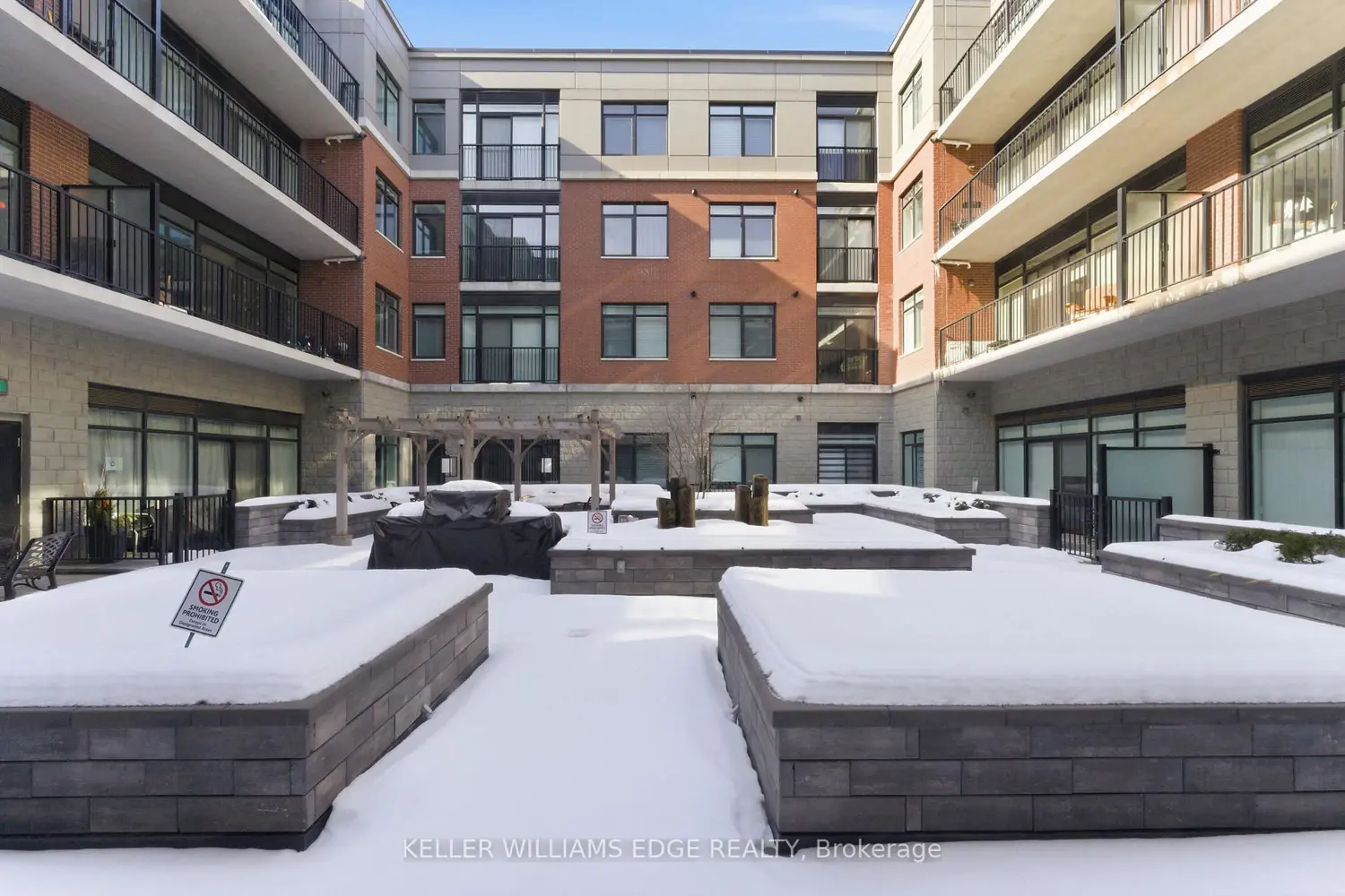 Additional image 17 of 1 Redfern Avenue 425