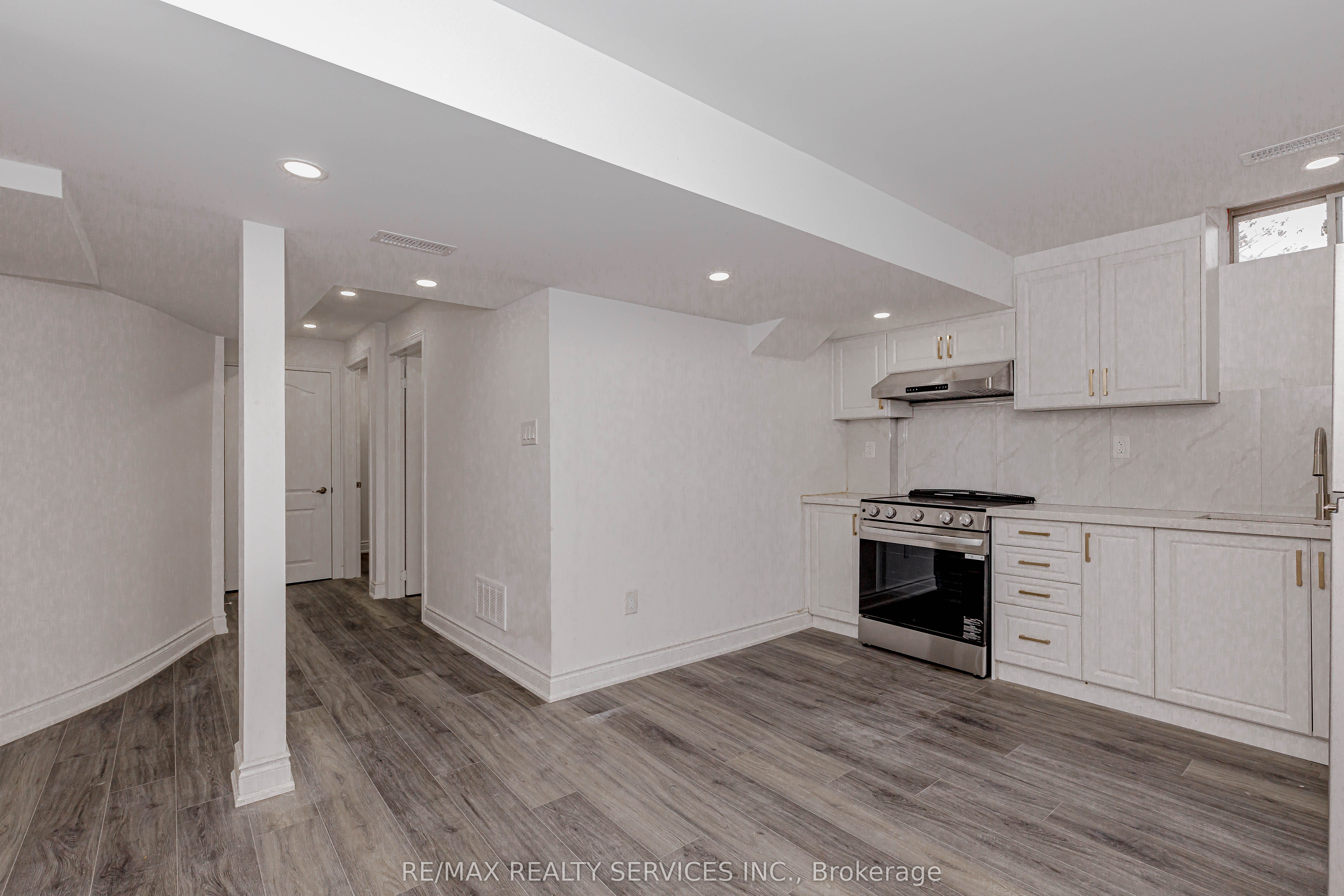 Additional image 6 of Lower-132 Bloomsbury Avenue, Brampton, ON, L6P 2X2