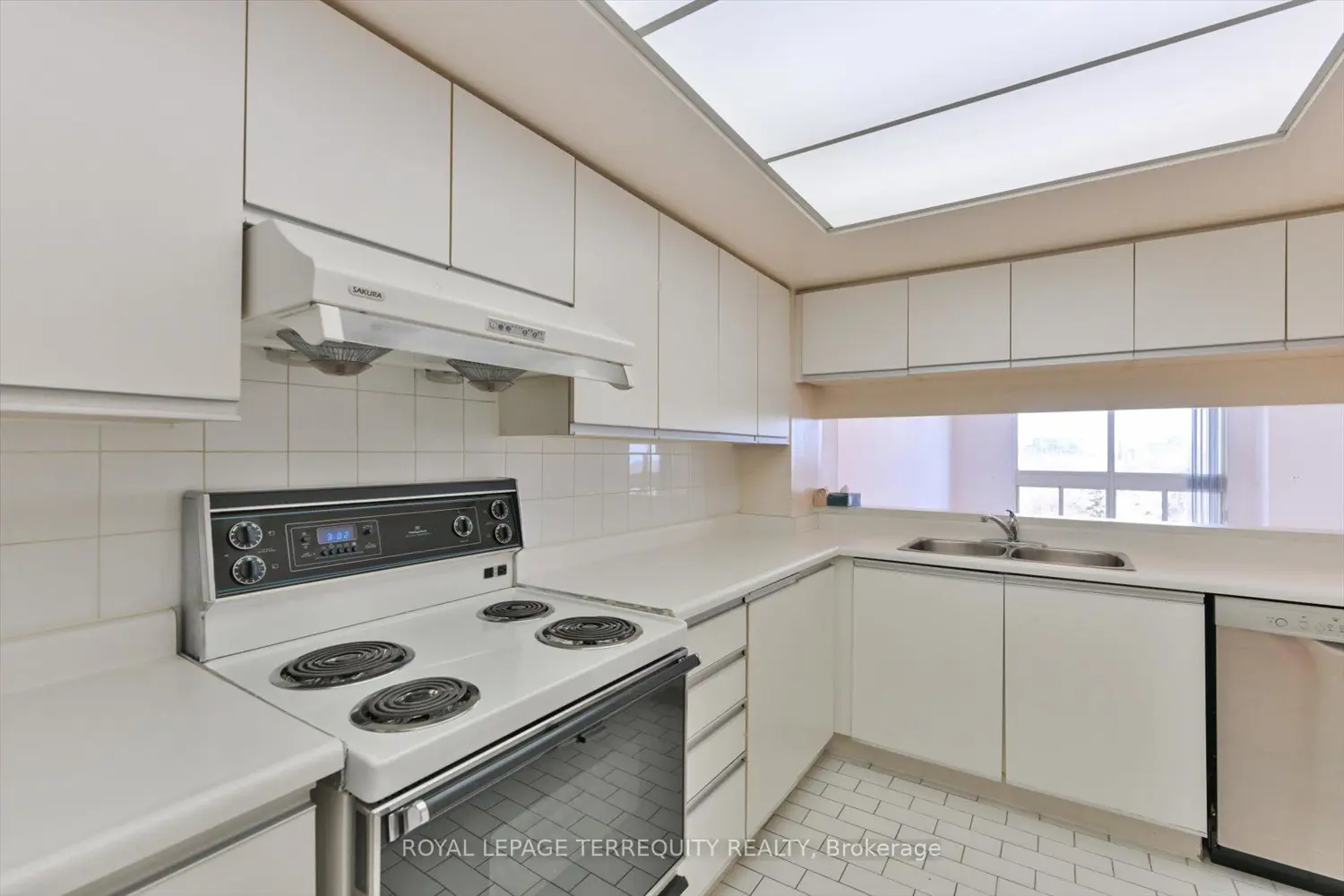 Additional image 6 of 5 Kenneth Avenue 907