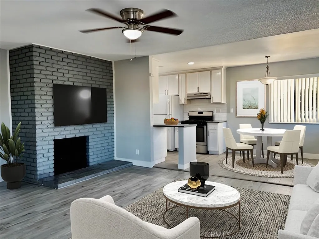 Additional image 3 of 17132 Emerald Ln Unit 4, Huntington Beach, CA 92647