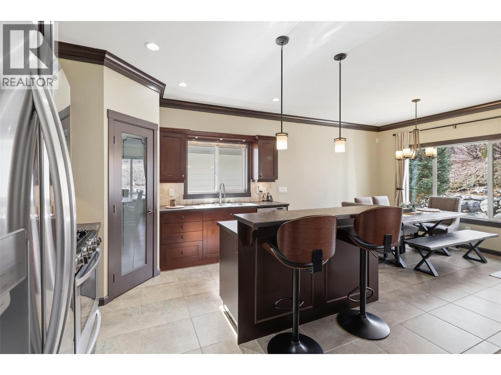 Additional image 3 of 593 Stoneridge Drive, Kamloops, BC, V2H0A7