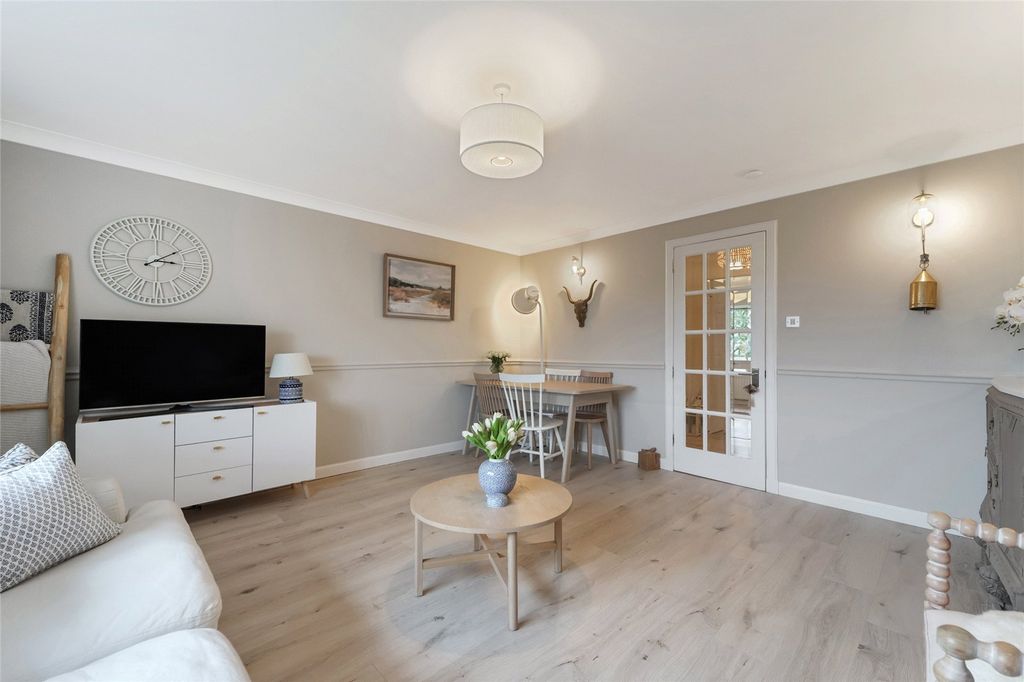 Additional image 5 of 3 bed flat for saleAnnfield Gardens, Stirling, Stirlingshire FK8