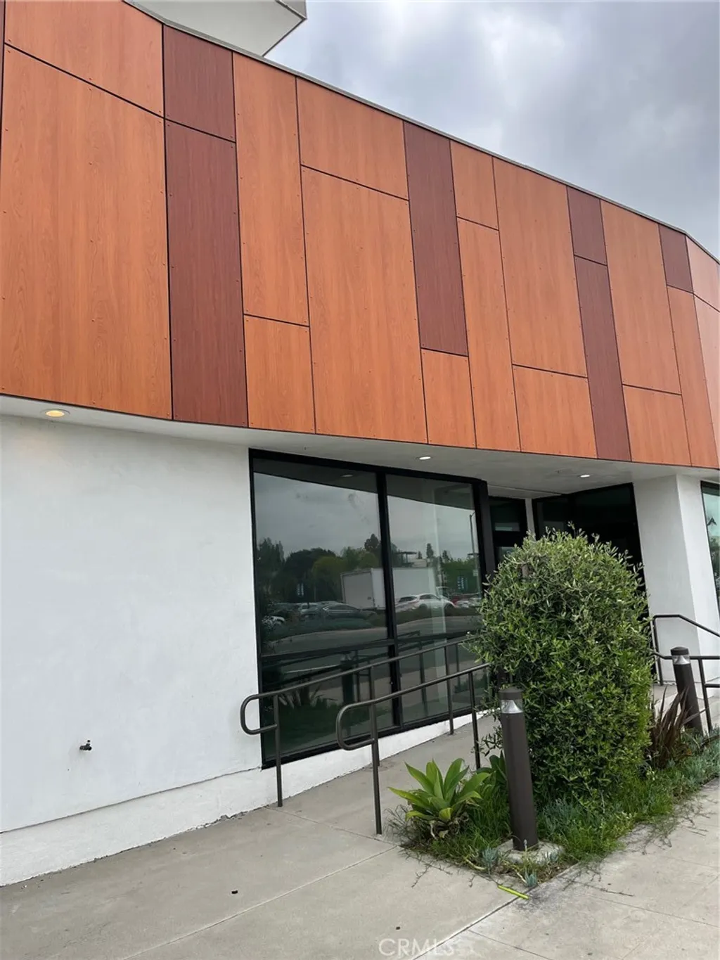 6172 Beach Boulevard, Buena Park, CA 90621