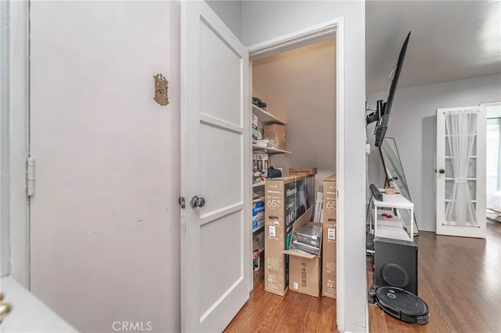 Additional image 76 of 325 Cedar Ave, Long Beach, CA 90802