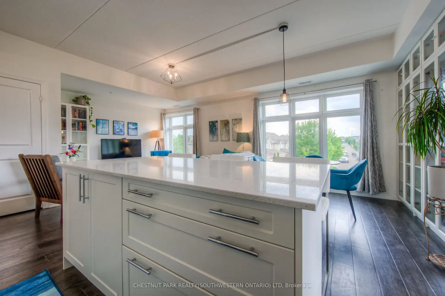 Additional image 7 of 195 Commonwealth Street 213
