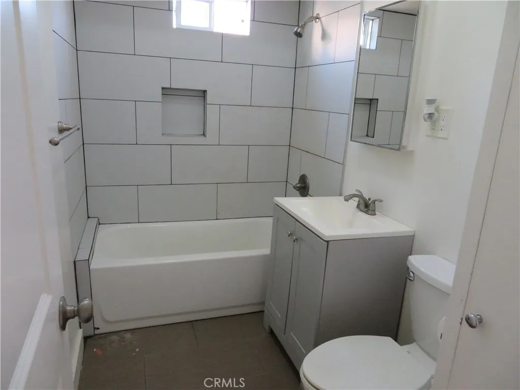 Additional image 45 of 3923 S Normandie Ave, Los Angeles, CA 90037