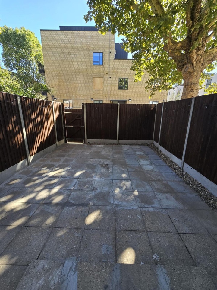 Additional image 5 of 4 Bed Flat, Ramsfort House, SE16, N1 7GU