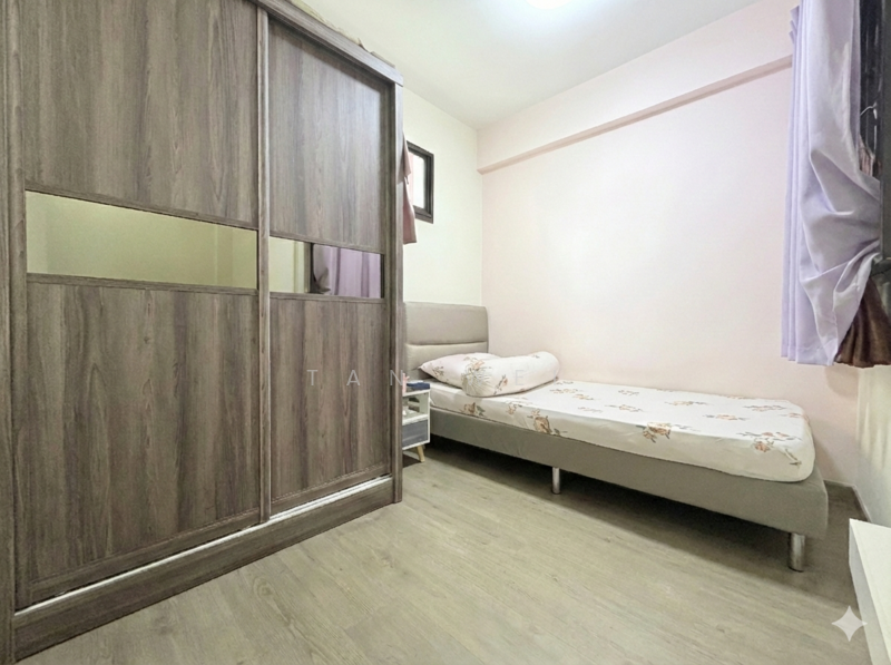 Additional image 13 of 339A Sembawang Close