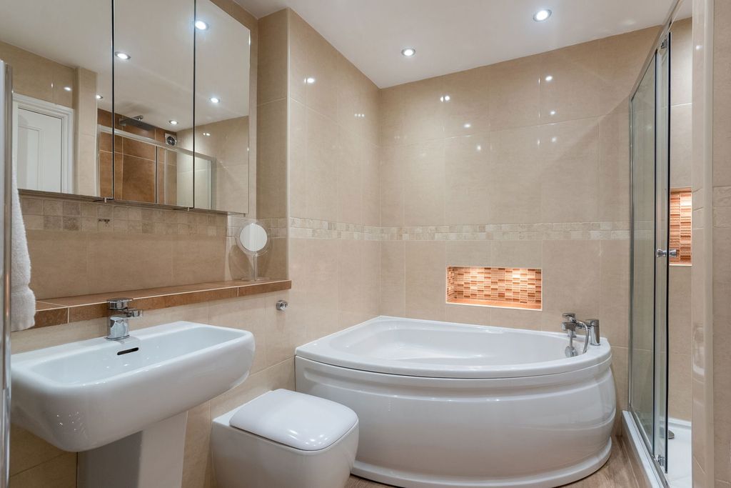 Additional image 13 of 2 bed flat for saleChadwick Manor, Knowle, Solihull B93