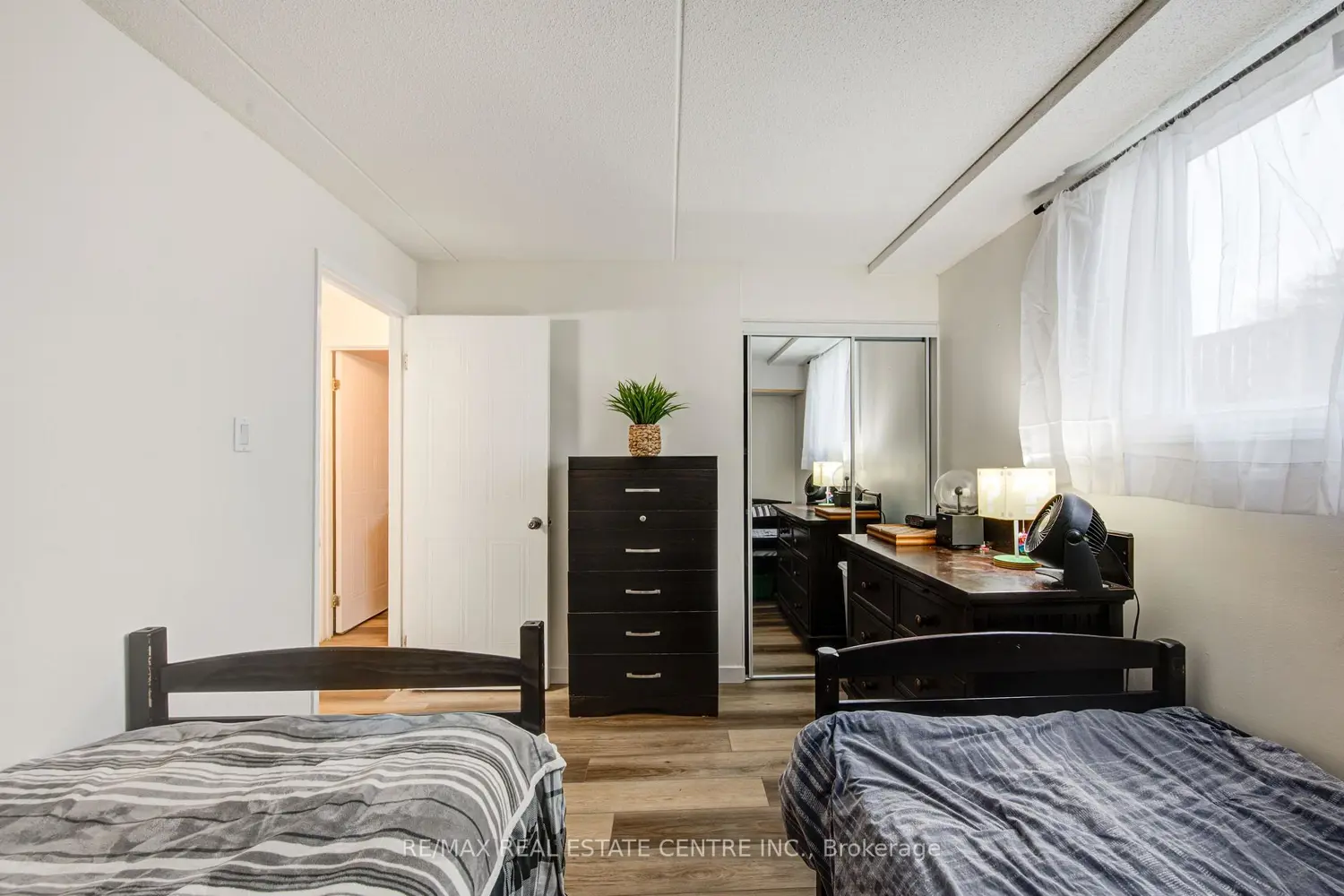 Additional image 15 of 50 Campbell Court 304