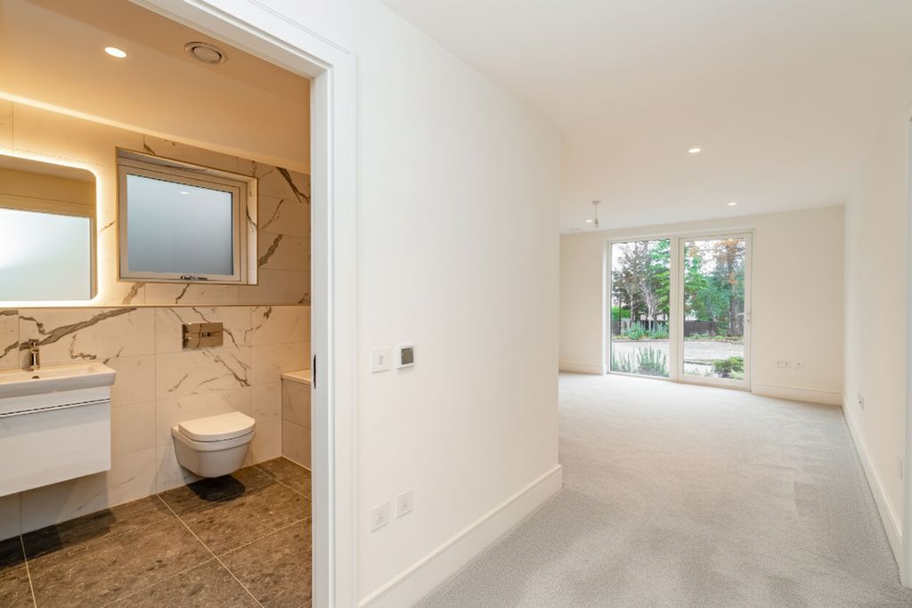 Additional image 9 of 3 bed flat for saleFlat 4, 9 Barnton Avenue West, Edinburgh EH4