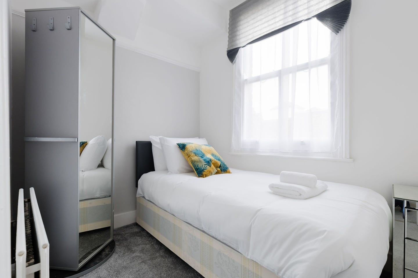 Additional image 3 of 2 Bed Flat, Roman Road, E2, N1 7GU