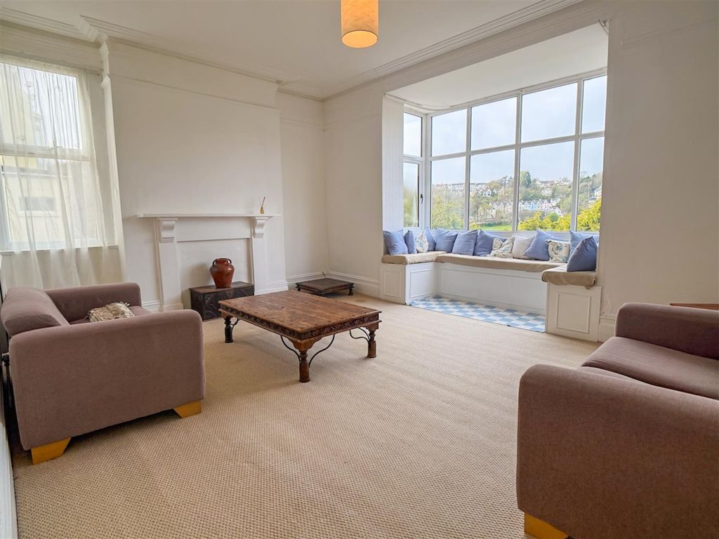 Additional image 5 of 2 bed flat for saleLangland Road, Mumbles SA3