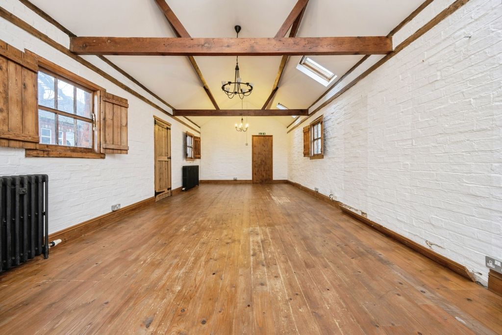 Additional image 5 of Studio for saleMidland Road, Bedford, Bedfordshire MK40