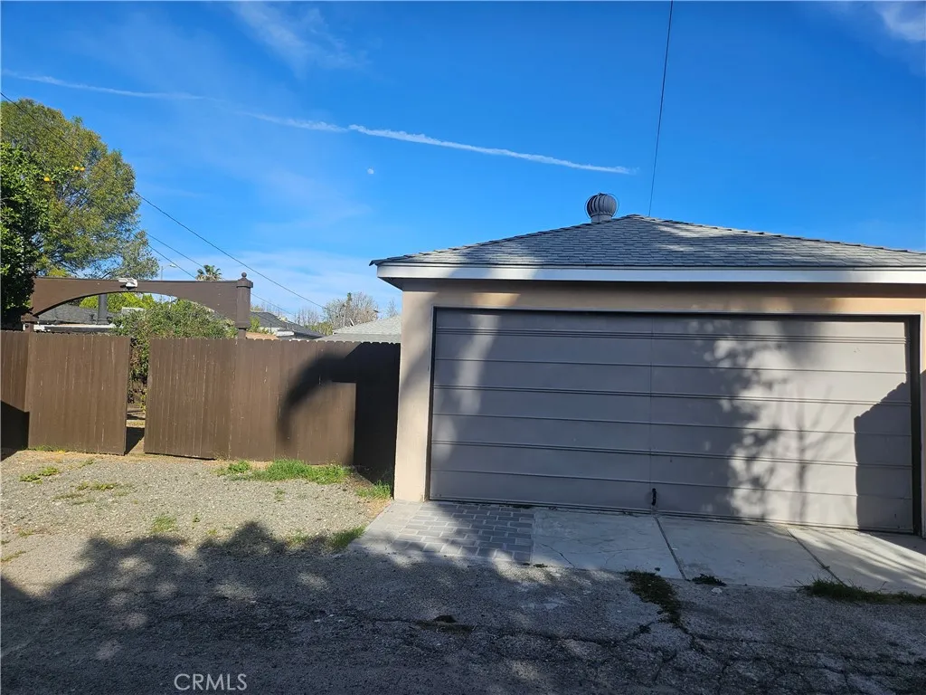 Additional image 95 of 6907 White Oak Ave, Reseda, CA 91335