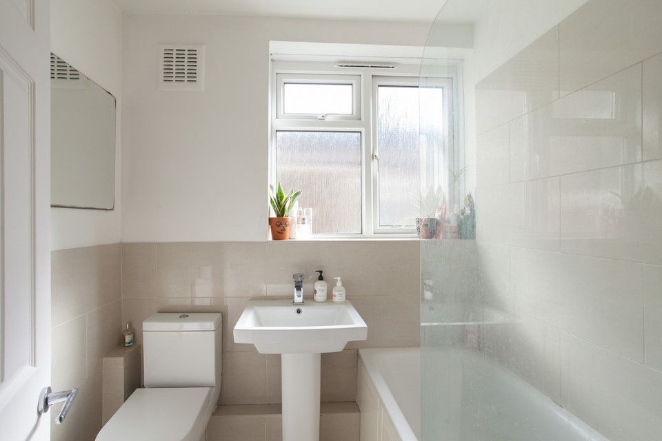 Additional image 8 of 1 Bed Flat, Pennethorne Road, SE15, N1 7GU