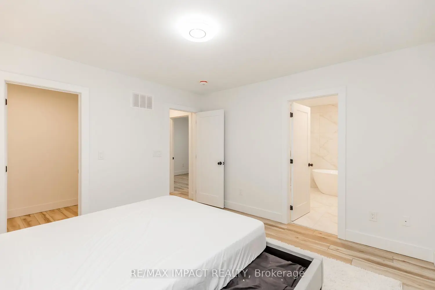 Additional image 13 of 781 Oliva Street